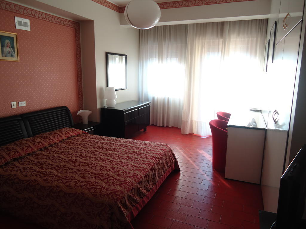 Hotel Ristorante Mommo Polistena Room photo